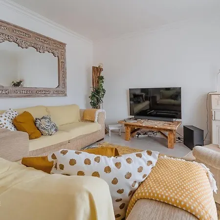 Casa Do Avô Zé - Silveira - Santa Cruz (Oeste)