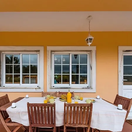 Casa Do Avo Ze - Silveira - Santa Cruz Holiday home *